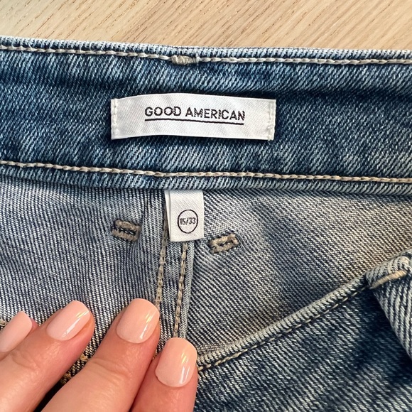 Good American Bombshell High Waist Denim Shorts size 15/33 - Picture 5 of 8